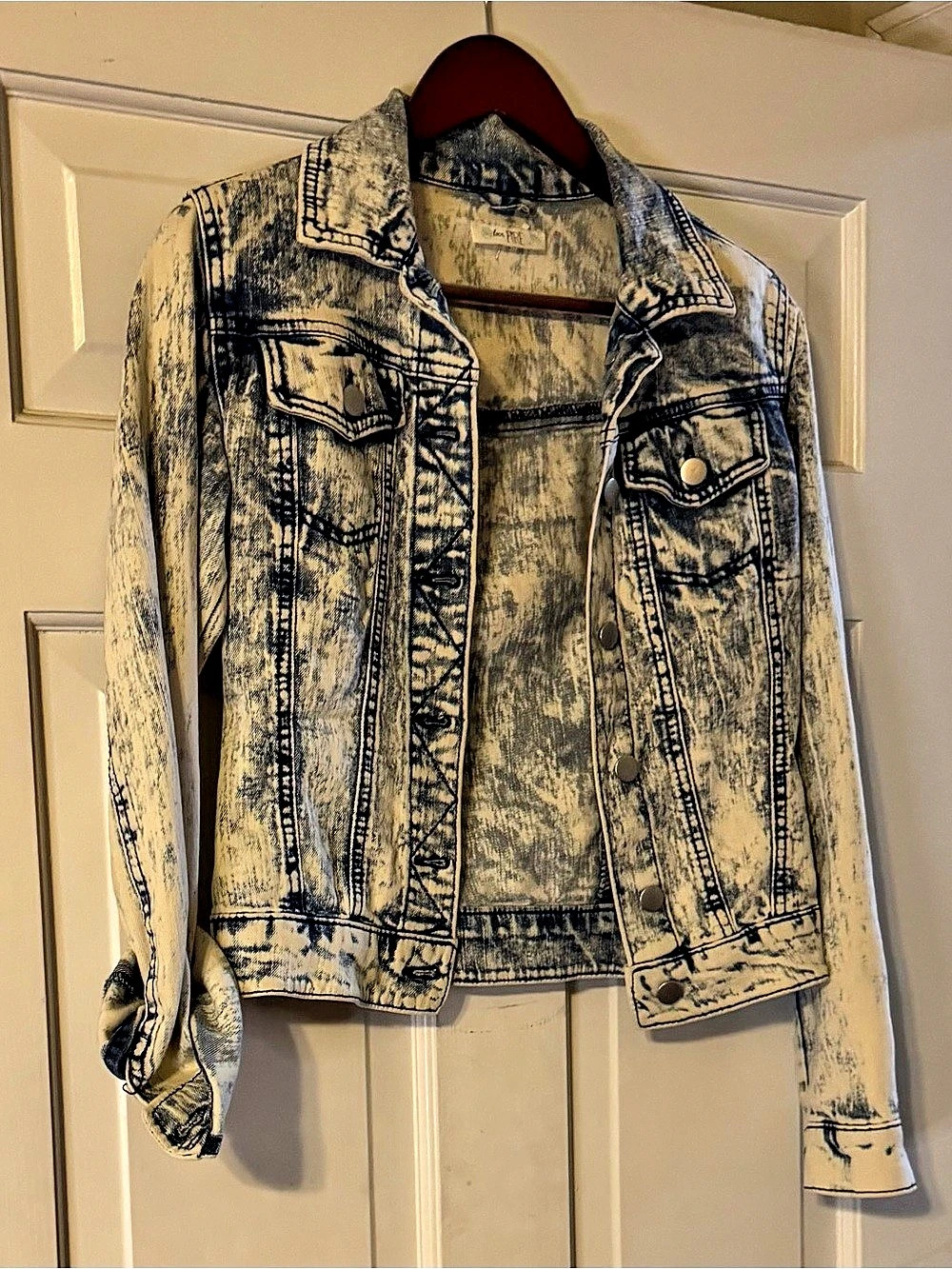 Love, Fire Acid Wash Denim Jacket - Juniors Size Small / Youth Size Large